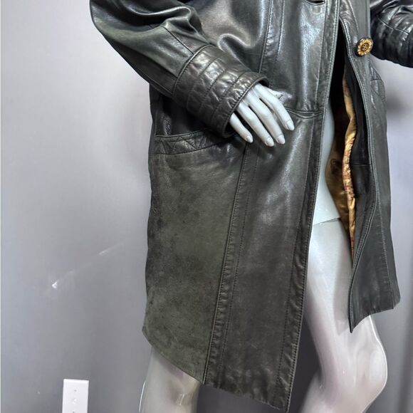 Black Leather Fur-Trim Trench Coat W/ Gold Buttons - Picture 5 of 15